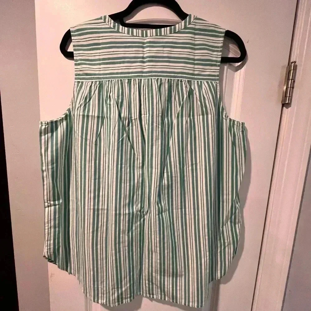 ~LOFT~ Top - Large - Picture 4 of 6